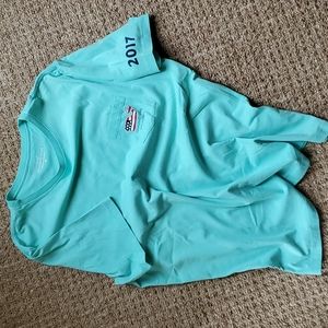 Vineyard Vine mens tshirt Med